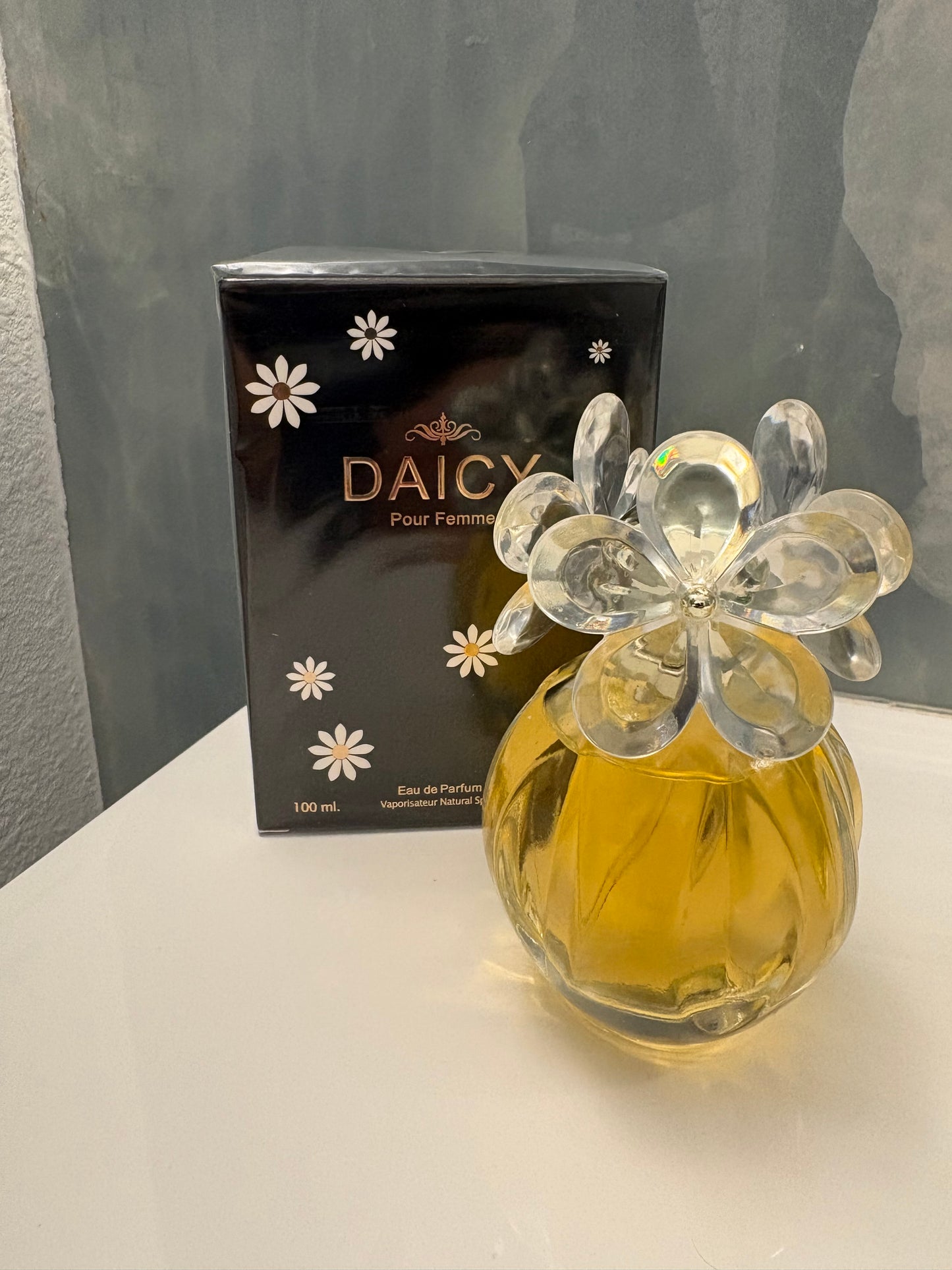 Daicy Pour Femme Eau De Parfum 3.4 fl. oz.